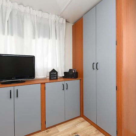 Mia Mobile Home With Jacuzzi Ždrelac Eksteriør billede